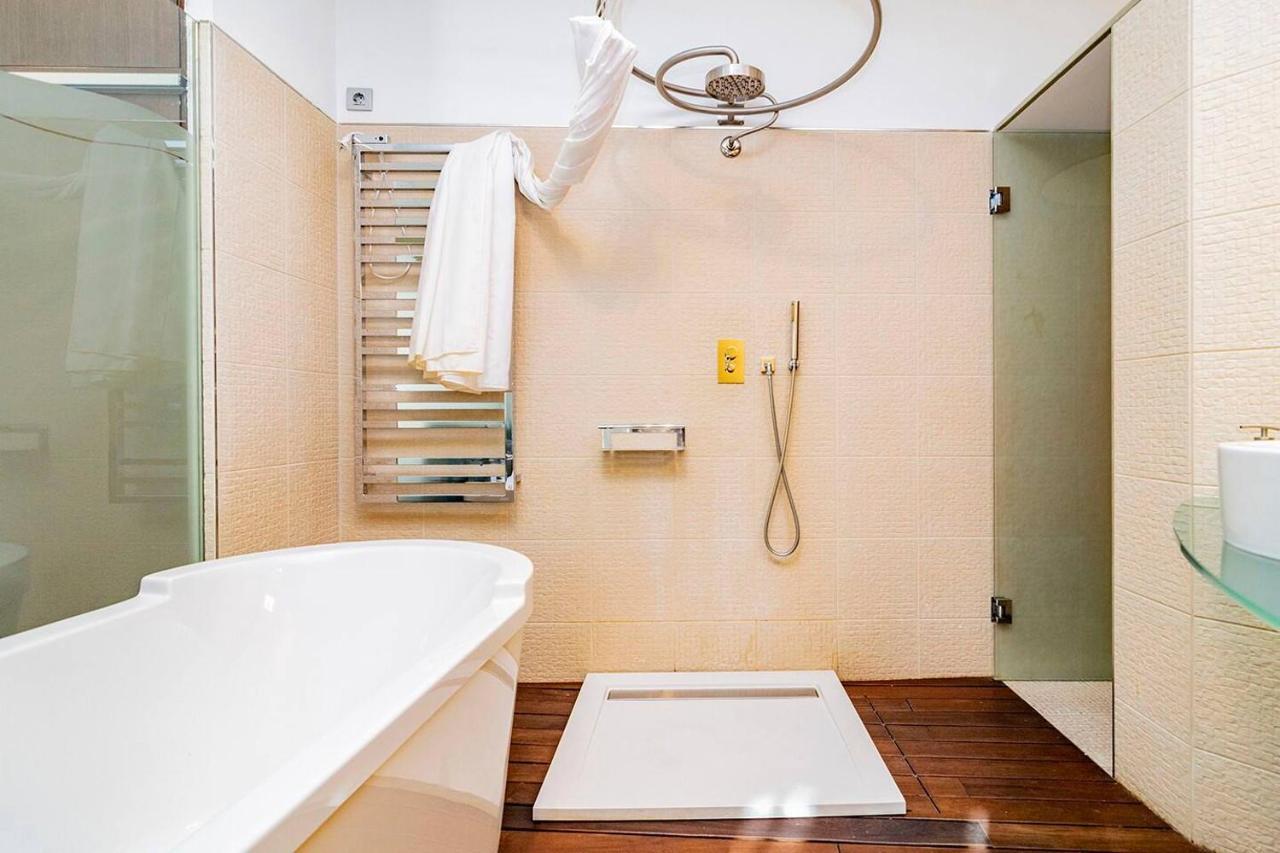Luxury Apartment In La Latina By Batuecas Madrid Eksteriør bilde